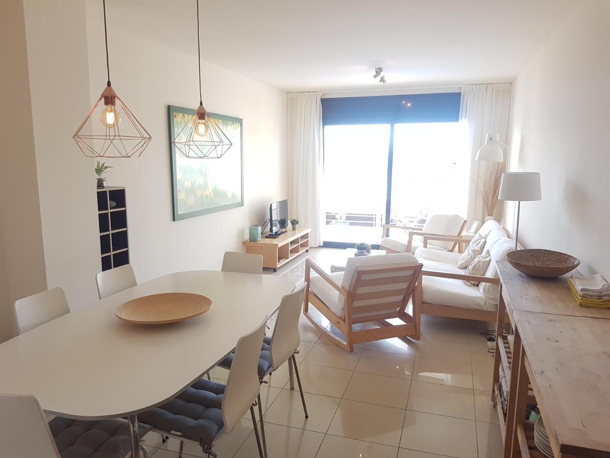 Beautiful Apartment 75M2 With View At The Beach, Pool, Parking Rosas Exterior foto