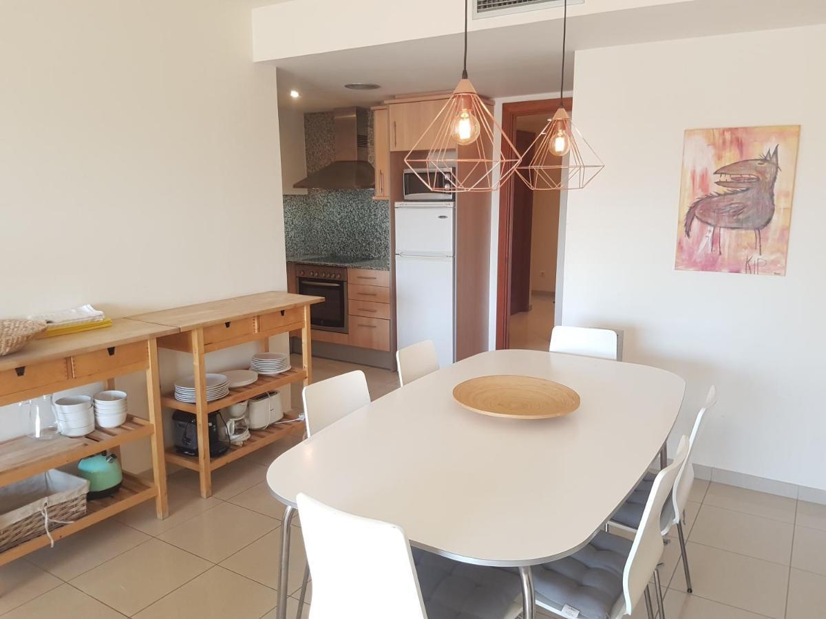 Beautiful Apartment 75M2 With View At The Beach, Pool, Parking Rosas Exterior foto
