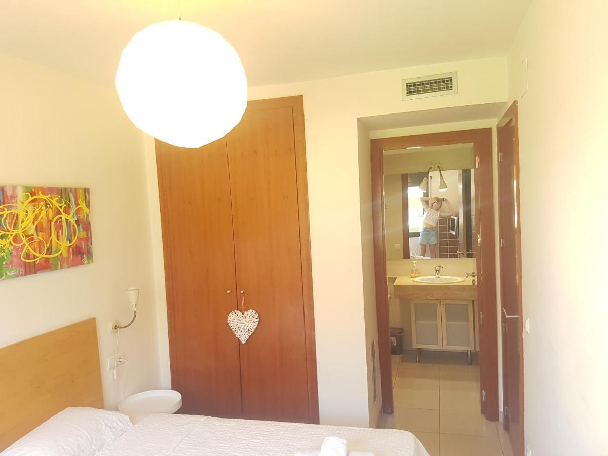 Beautiful Apartment 75M2 With View At The Beach, Pool, Parking Rosas Exterior foto